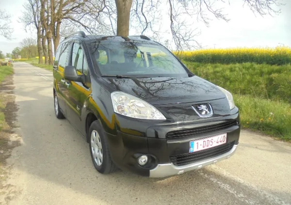 Peugeot Partner cena 15800 przebieg: 235700, rok produkcji 2010 z Sieradz małe 154